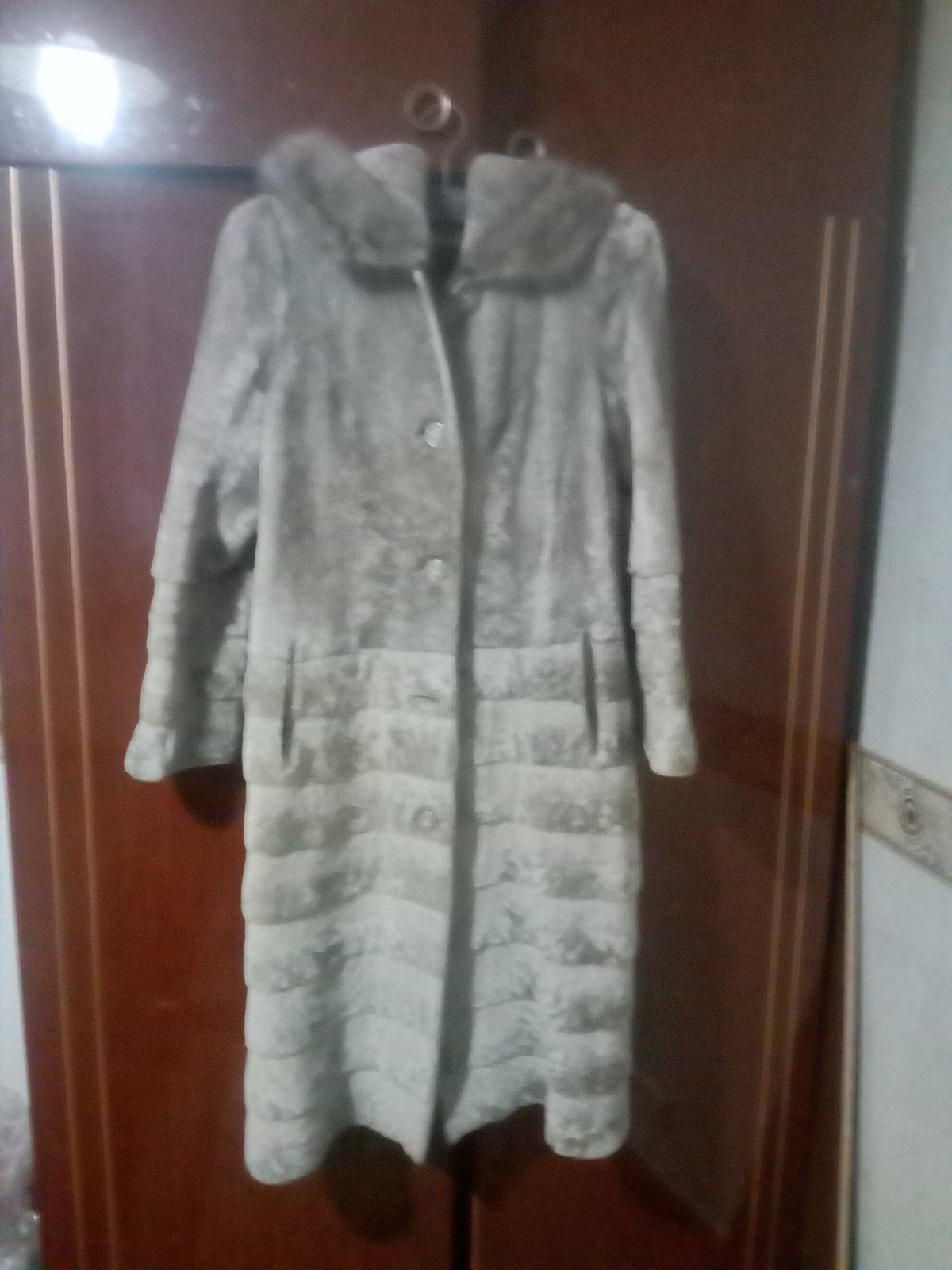 Шуба мутоновая с капюшоном - Изображение #1, Объявление #1721786